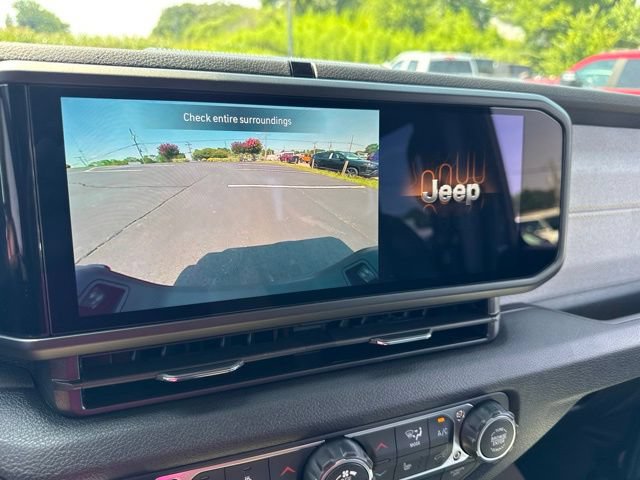 New 2026 Jeep Gladiator Sport AWD/4WD image 18