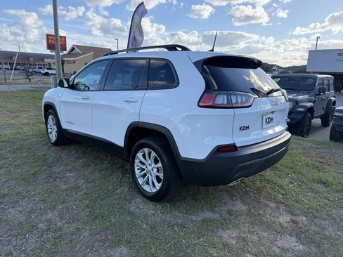 Certified 2022 Jeep Cherokee Latitude Lux image 5