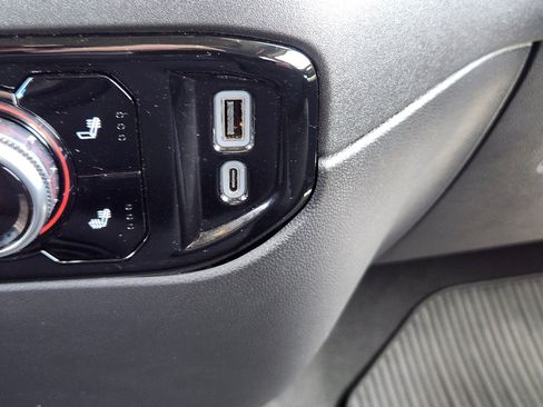 Used 2024 GMC Sierra 1500 Elevation AWD/4WD image 16