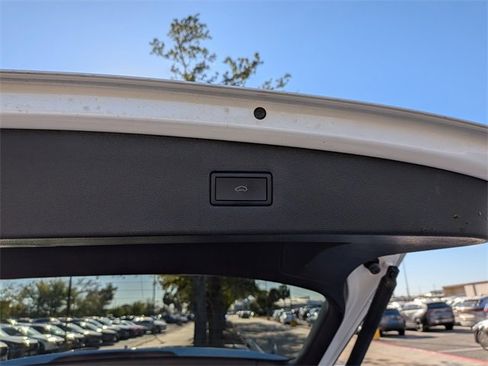 Used 2024 Volkswagen Tiguan SE R-Line w/ MDO Package, Three-Row image 29