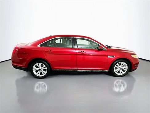 Used 2011 Ford Taurus SEL w/ 201A Rapid Spec Order Code image 8