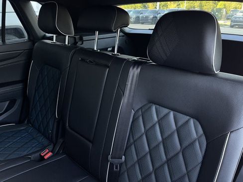 New 2026 Volkswagen Atlas Cross Sport SEL Premium R-Line image 27