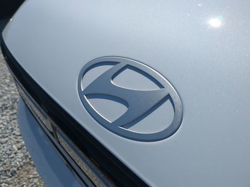 New 2026 Hyundai Santa Fe SE image 13
