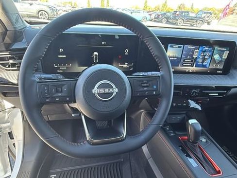 New 2026 Nissan Kicks SR w/ Cold Weather Package image 18