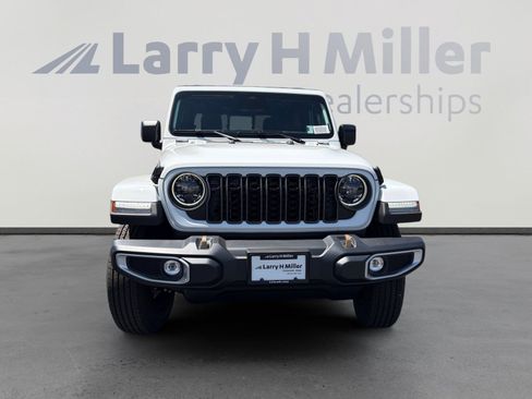 New 2026 Jeep Gladiator Sport AWD/4WD image 8