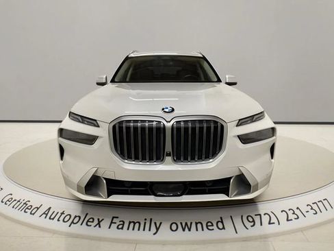 Used 2025 BMW X7 xDrive40i AWD/4WD image 8
