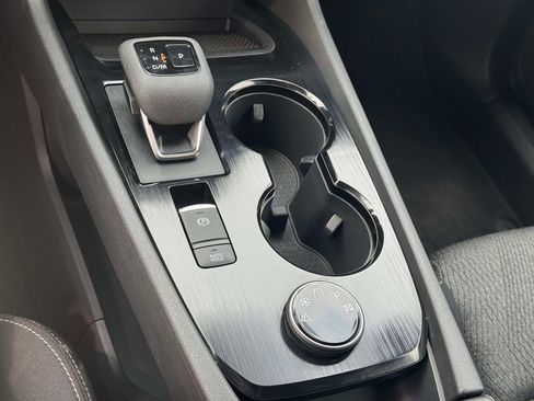 Certified 2026 Nissan Rogue SV AWD/4WD image 28