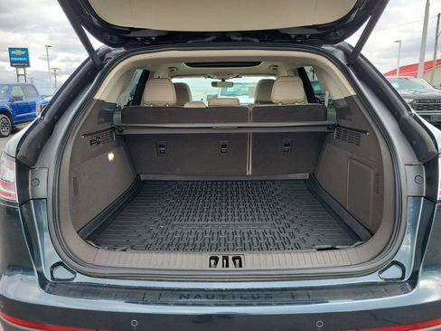 Certified 2023 Lincoln Nautilus Reserve w/ Equipment Group 202A image 10