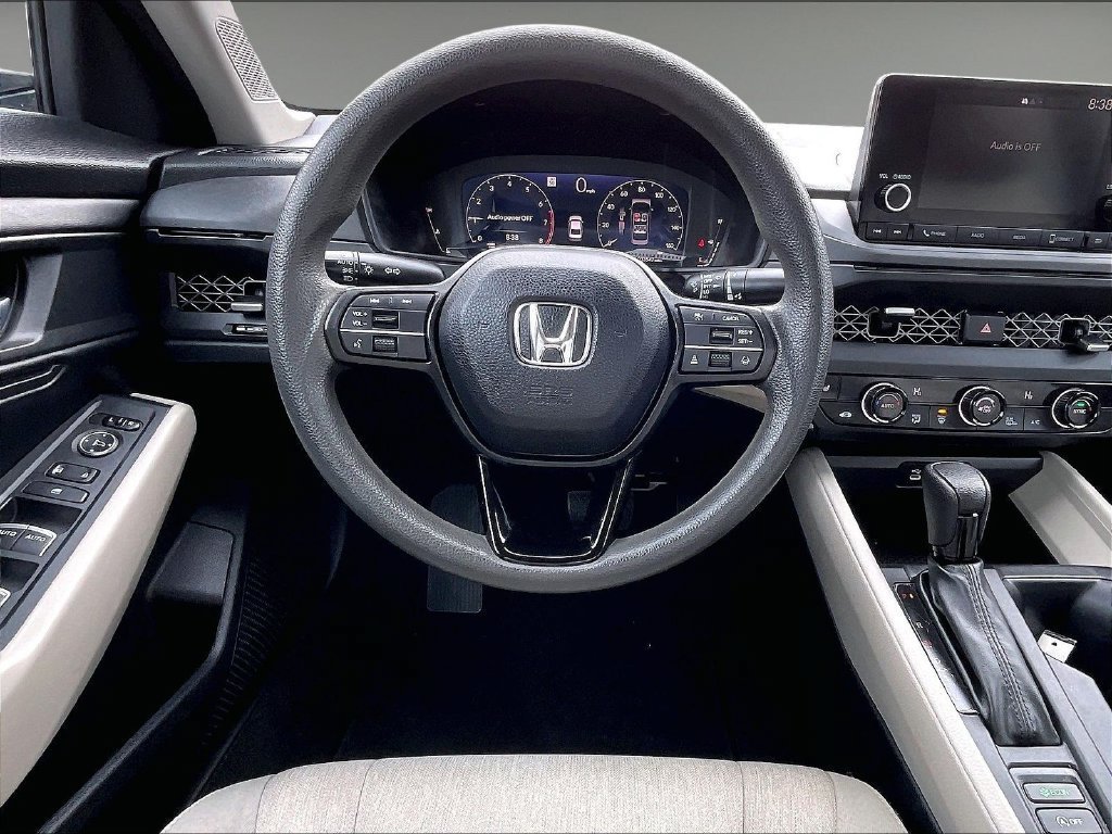 Used 2023 Honda Accord EX image 17