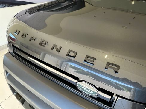 New 2025 Land Rover Defender 110 V8 AWD/4WD image 6