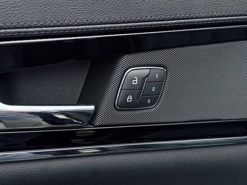 Used 2022 Lincoln Nautilus Reserve AWD/4WD image 16