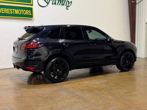 Used 2013 Porsche Cayenne GTS image 7