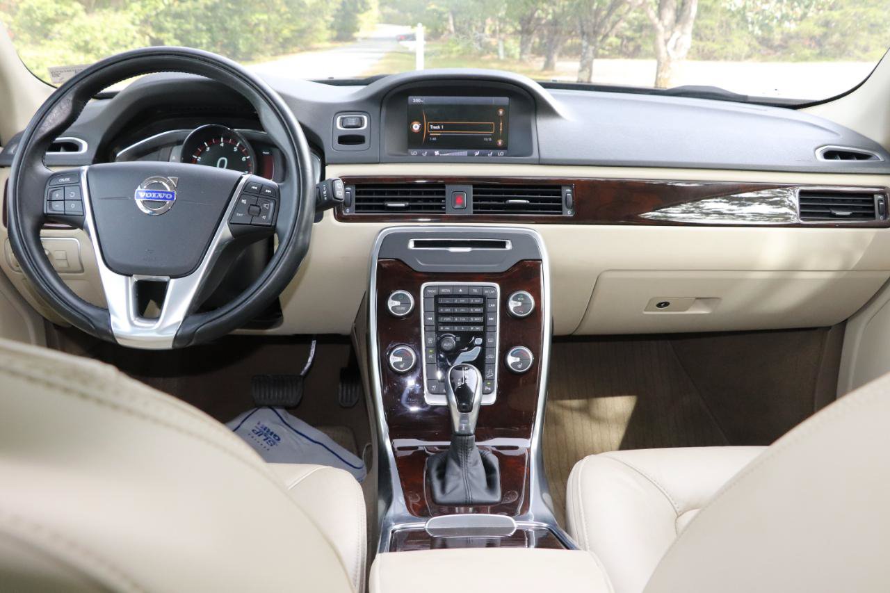 Used 2014 Volvo XC70 3.2 AWD/4WD image 30