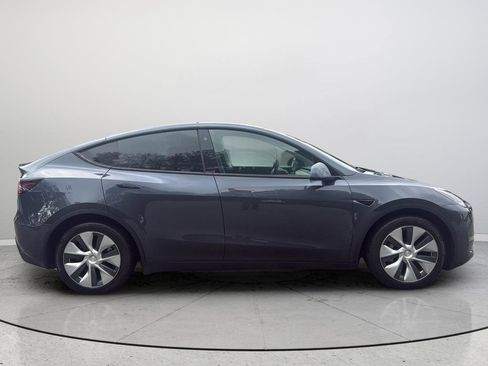Used 2021 Tesla Model Y Long Range AWD/4WD image 5