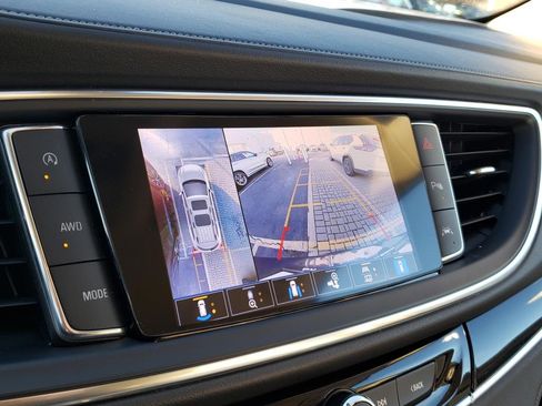 Used 2023 Buick Enclave Avenir w/ Avenir Technology Package image 23