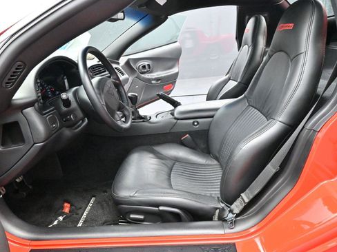 Used 2003 Chevrolet Corvette Z06 w/ Memory Package, 3 Drivers image 12