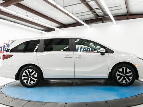 Used 2025 Honda Odyssey EX-L image 12
