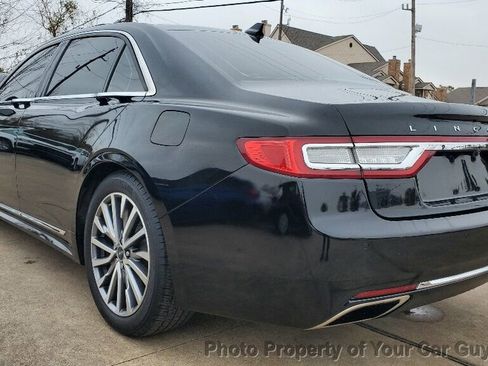 Used 2018 Lincoln Continental Select w/ Continental Climate Package image 21