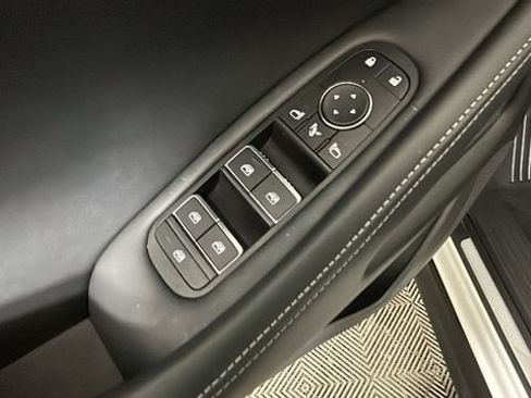 Used 2024 INFINITI QX60 Luxe AWD/4WD image 10