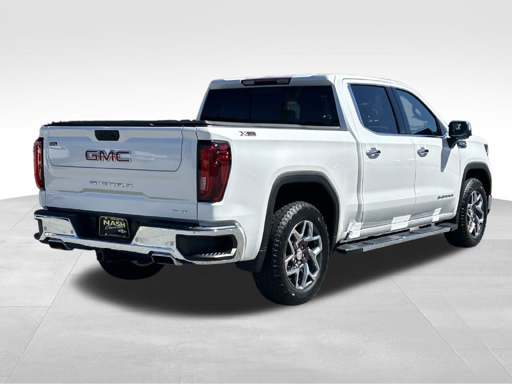 Used 2024 GMC Sierra 1500 SLT w/ SLT Premium Plus Package AWD/4WD image 3
