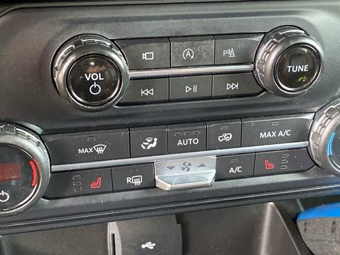 Used 2021 Ford Bronco Outer Banks AWD/4WD image 15