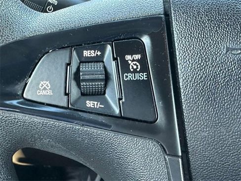 Certified 2017 Chevrolet Equinox LS image 18