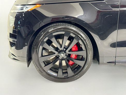 Used 2024 Land Rover Range Rover Sport Dynamic SE AWD/4WD image 38