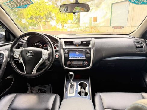 Used 2018 Nissan Altima 2.5 SR w/ SR Special Edition FWD image 14