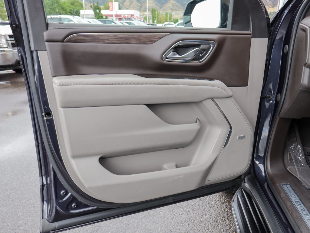 Used 2023 Chevrolet Tahoe LT AWD/4WD image 14