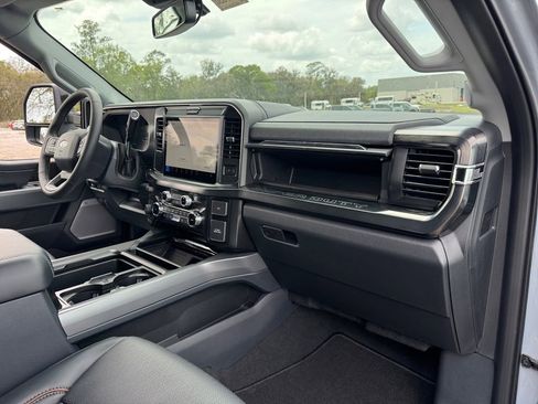 New 2026 Ford F250 Lariat w/ Black Appearance Package AWD/4WD image 19
