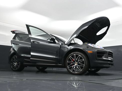 Used 2023 Porsche Macan S AWD/4WD image 34