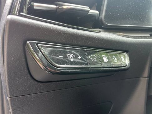Used 2024 Kia Niro SX Touring FWD image 11