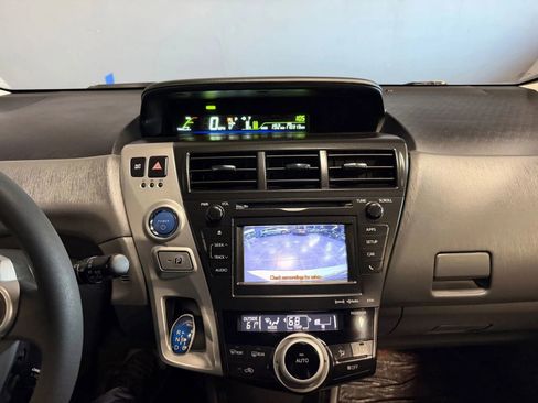 Used 2012 Toyota Prius V Five image 11