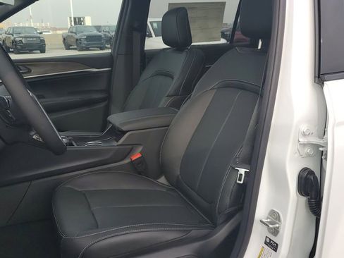 New 2026 Jeep Grand Cherokee L Limited image 20