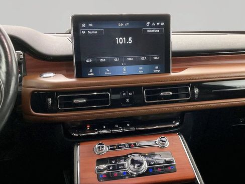 Used 2021 Lincoln Aviator Reserve w/ Equipment Group 202A AWD/4WD image 9