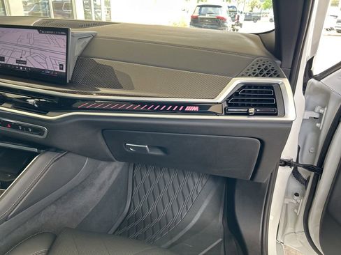 Used 2024 BMW X6 M60i w/ Climate Comfort Package image 26