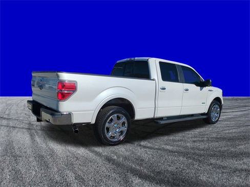Used 2014 Ford F150 Lariat w/ Lariat Chrome Package image 4