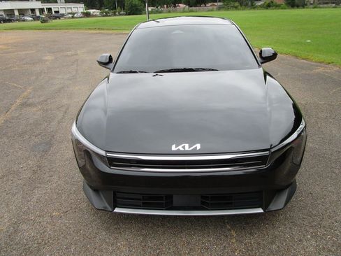 Used 2025 Kia K4 EX image 4