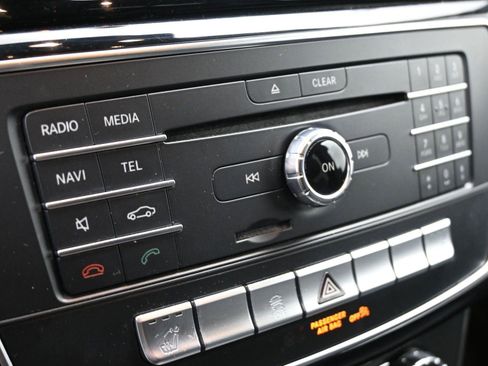 Used 2017 Mercedes-Benz GLE 350 4MATIC image 5