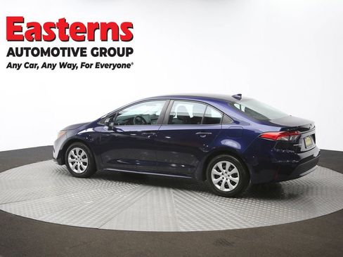 Used 2022 Toyota Corolla LE image 62