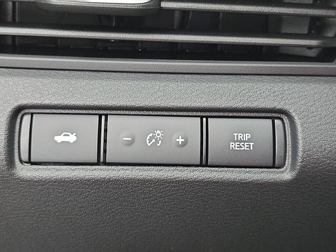 New 2025 Nissan Altima 2.5 SR w/ SR Premium Package image 25