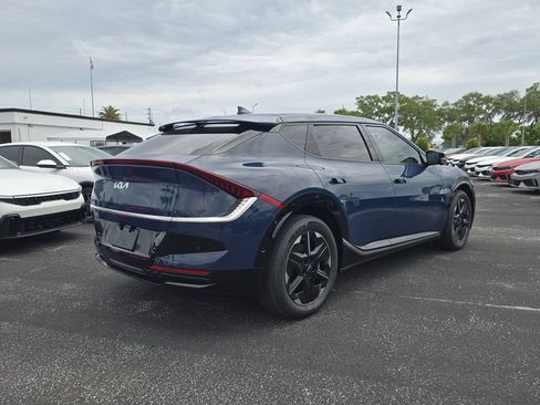New 2026 Kia EV6 Wind RWD image 8