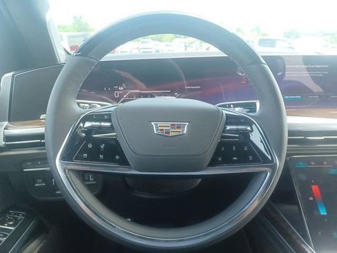New 2026 Cadillac Escalade Platinum Sport w/ LPO, Floor Liner Package AWD/4WD image 20