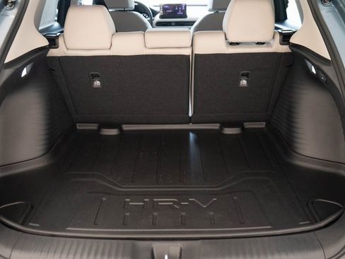 Used 2026 Honda HR-V LX image 12