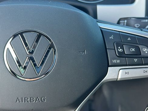 Used 2021 Volkswagen Atlas Cross Sport SE image 20