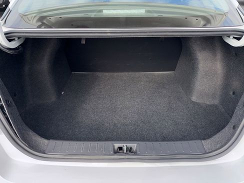 Used 2025 Nissan Versa S w/ Trunk Package FWD image 33