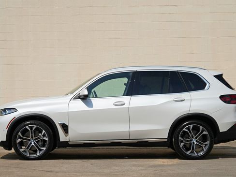 Used 2024 BMW X5 sDrive40i w/ Premium Package RWD image 9