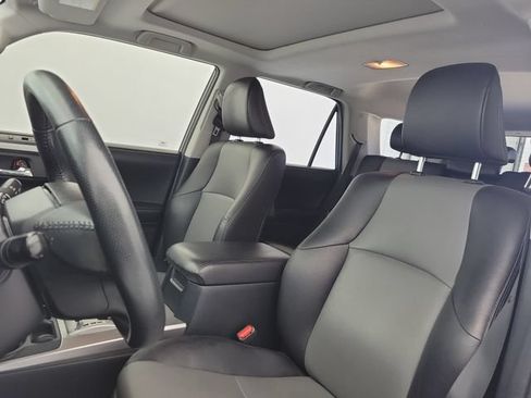 Used 2017 Toyota 4Runner SR5 Premium RWD image 16
