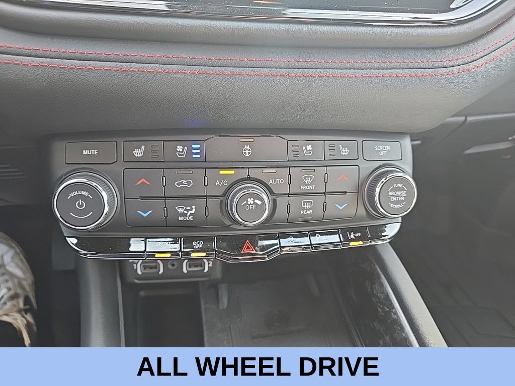 Used 2024 Dodge Durango R/T AWD/4WD image 27