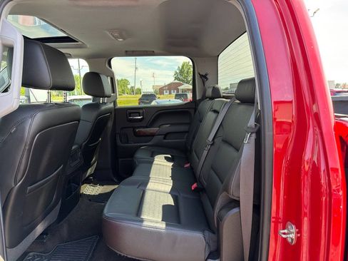 Used 2015 GMC Sierra 1500 SLT w/ SLT Crew Cab Value Package AWD/4WD image 13